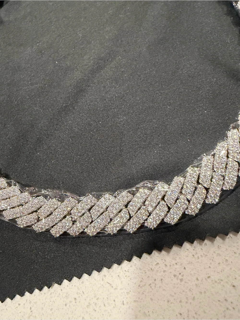 VVS Moissanite Cuban Link Chain 20in